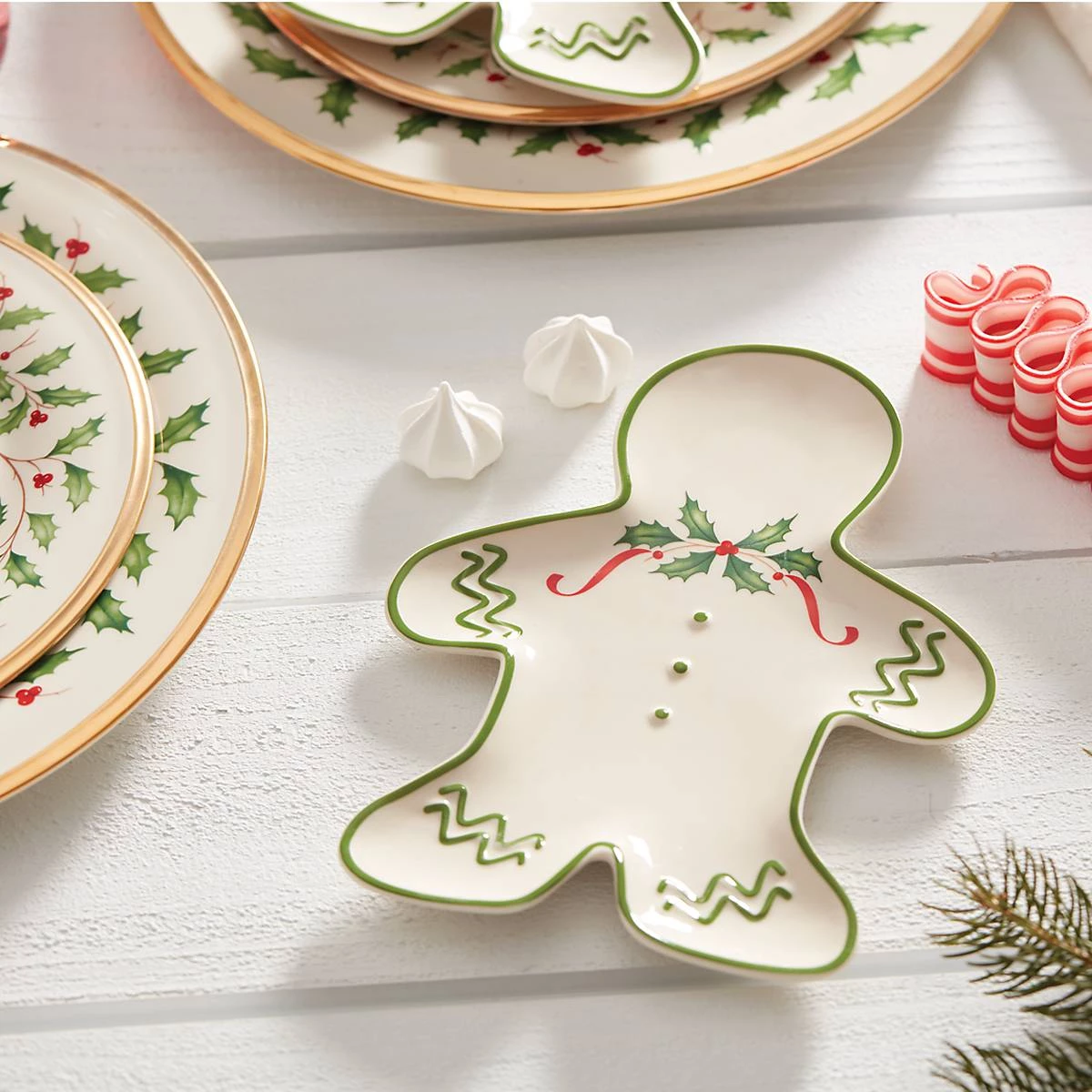 Lenox Holiday™ Gingerbread Man Accent Plate 5 Lenox Holiday™ Gingerbread Man Accent Plate - Image 3