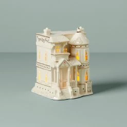 Lenox Mistletoe Park Bed & Breakfast Figurine